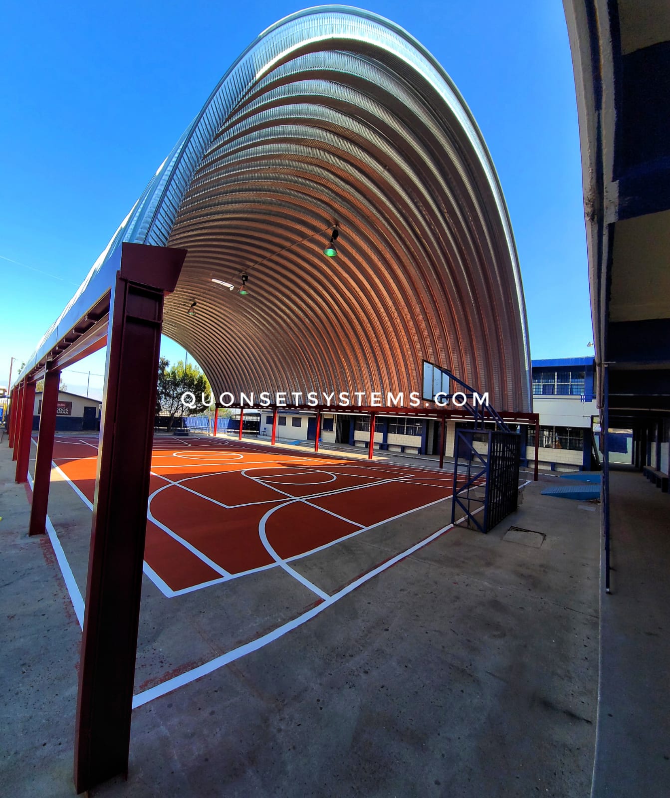 Techo de Arco para Cancha Escolar